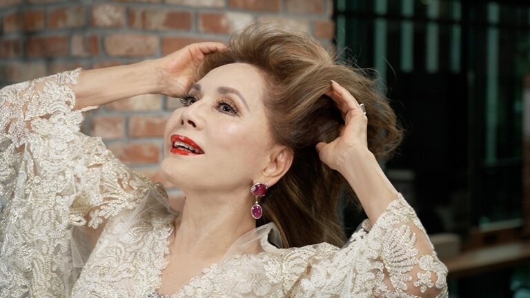 波瀾万丈な人生【デヴィ夫人】若い頃が凄すぎる！現役を今も続ける理由は？